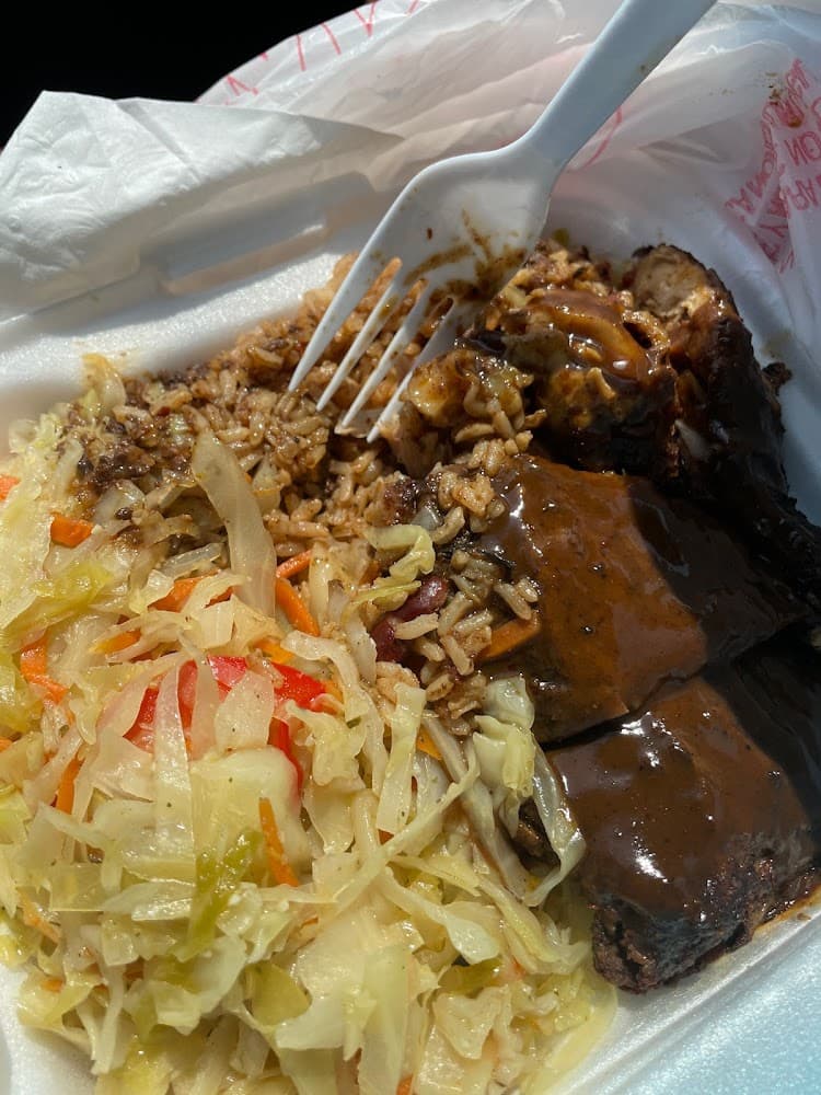 Google street view image of Jackie's Jamaican Pot LLC